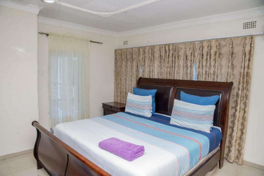 Royal Suites Apartments 卢萨卡 外观 照片